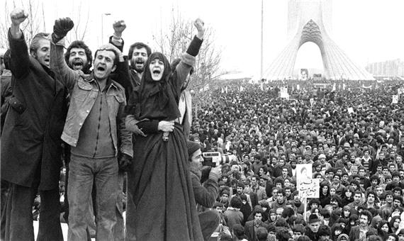 یکشنبه 22 بهمن 1357 در تهران چه خبر بود؟