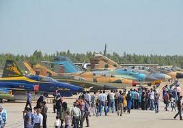 چهار هزار نفر از نمایشگاه هوایی دزفول دیدن کردند